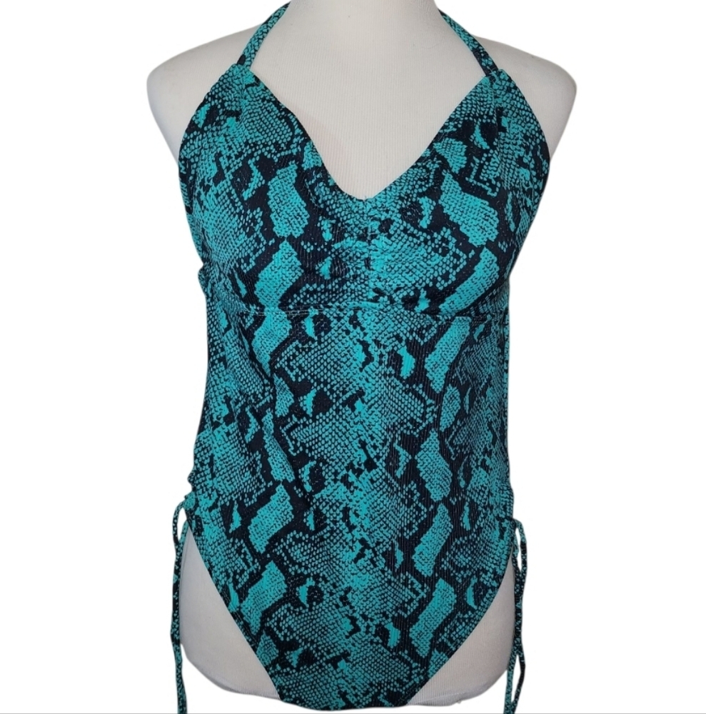 No Boundaries 1PC Animal Print Swimwear Swimsuit Junior Sz 15-17 Vacation Vibe